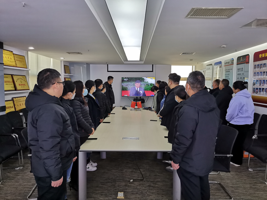 我支部組織觀(guān)看江澤民同志追悼大會(huì)表達(dá)深切哀思